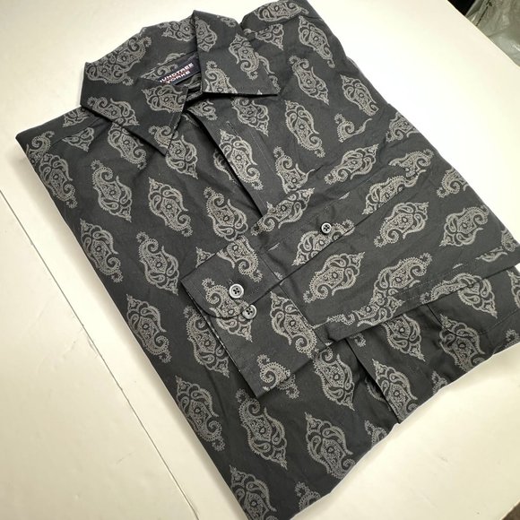 Roundtree and Yorke. Men’s long sleeve button front shirt. Size medium. - Picture 3 of 8